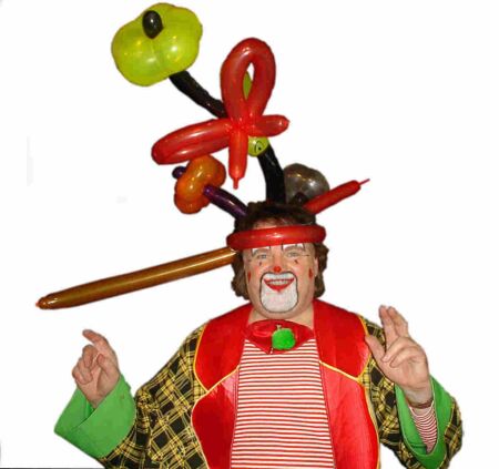 Ballon-Clown-Micky in Aktion