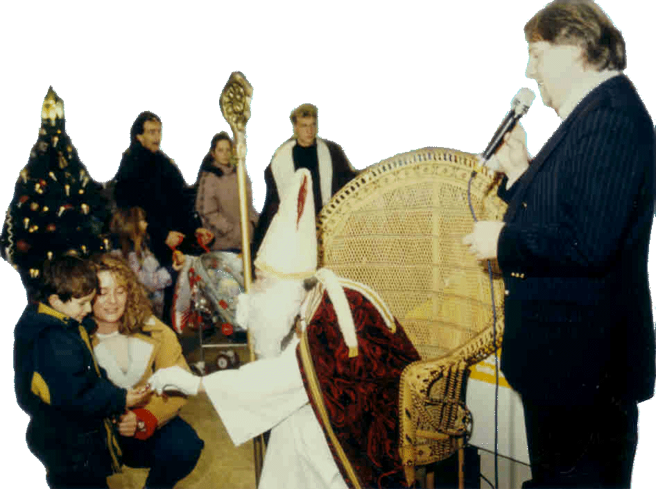 Der Nikolaus in seinem "Pfauenthron"